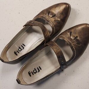 Fidji leather metallic shoes 39/8